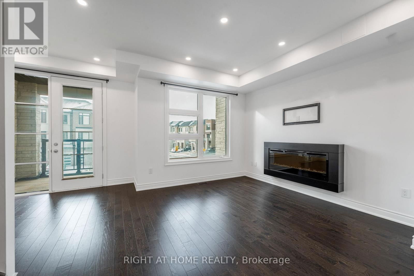 250 VERMONT AVENUE Image 10