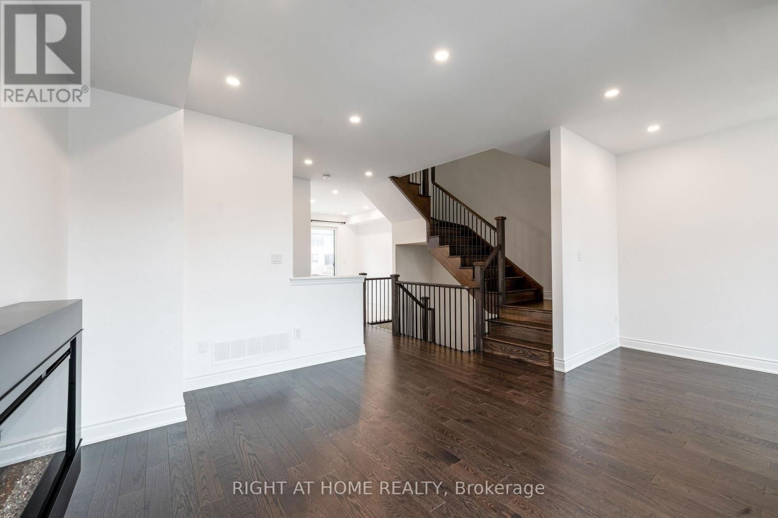 250 VERMONT AVENUE Image 11