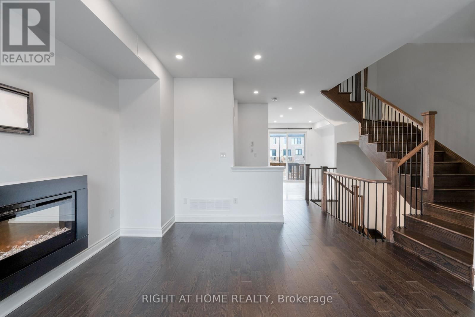 250 VERMONT AVENUE Image 13