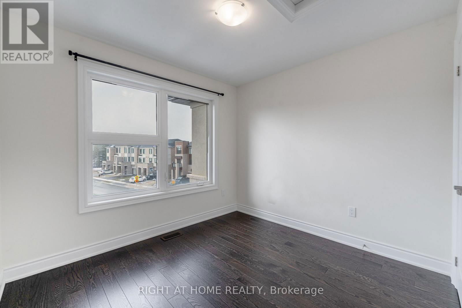 250 VERMONT AVENUE Image 15