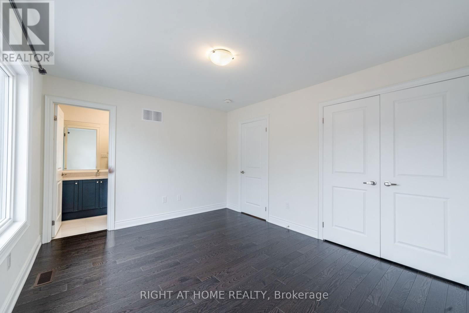 250 VERMONT AVENUE Image 19