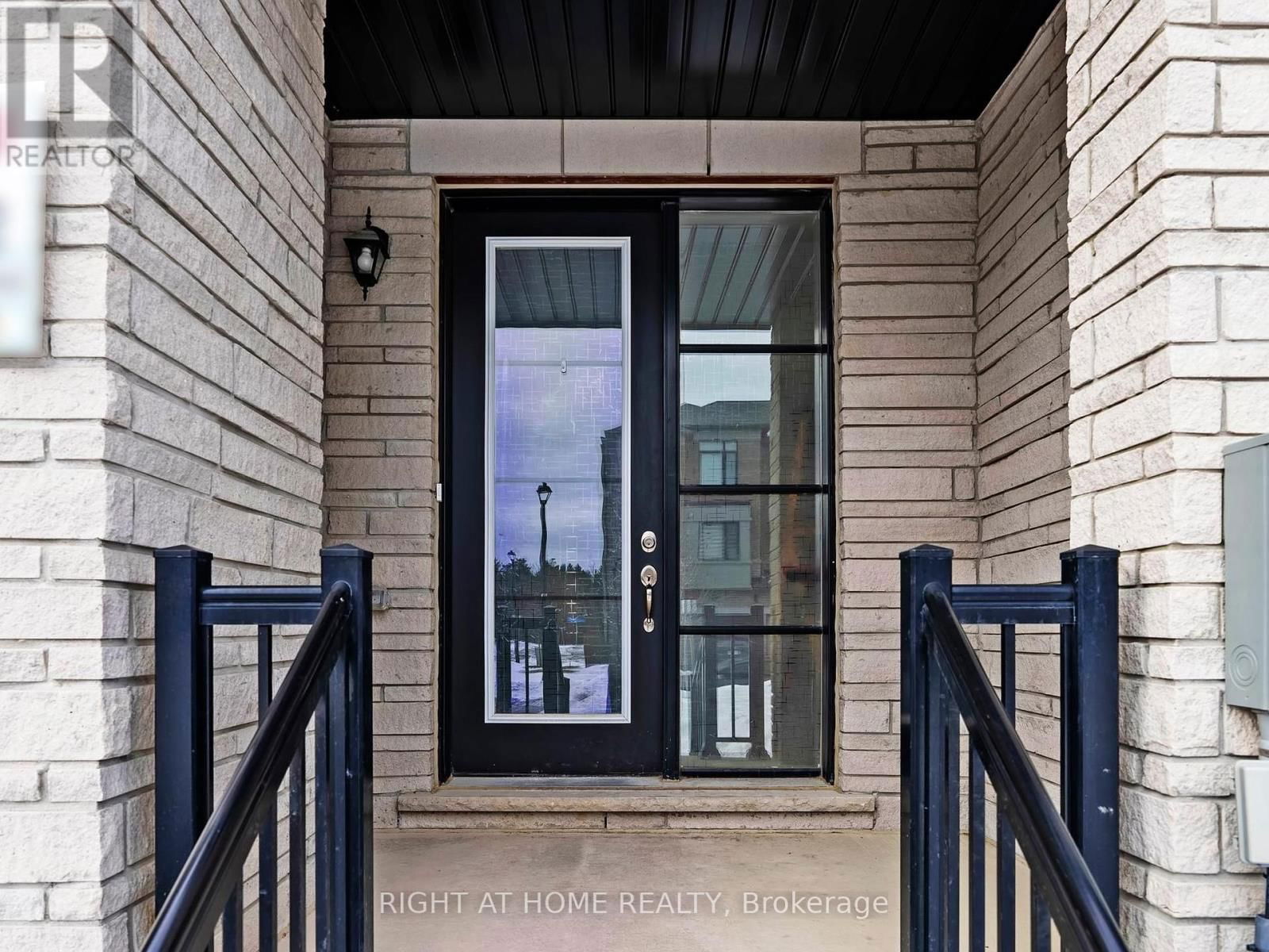250 VERMONT AVENUE Image 2