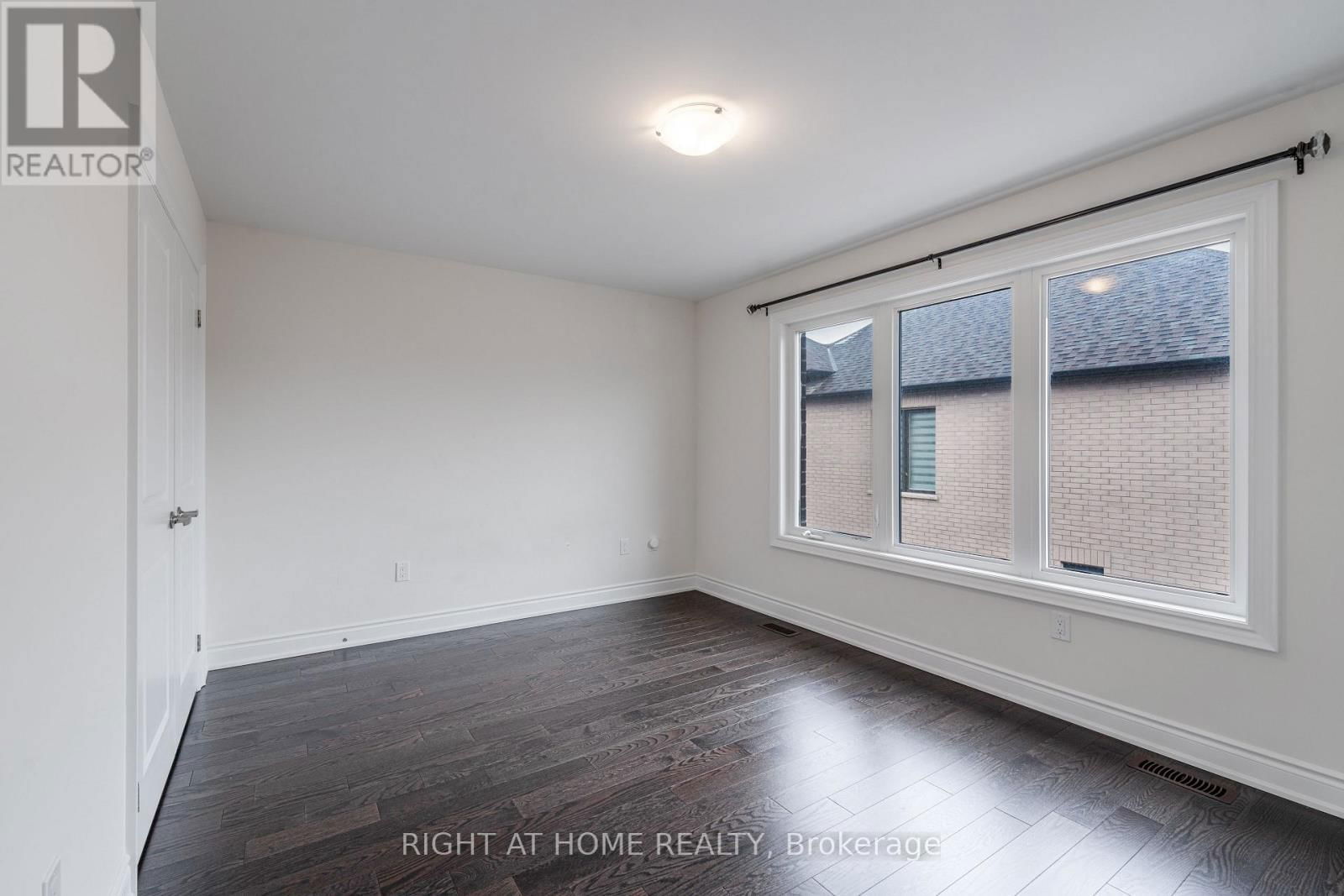 250 VERMONT AVENUE Image 21