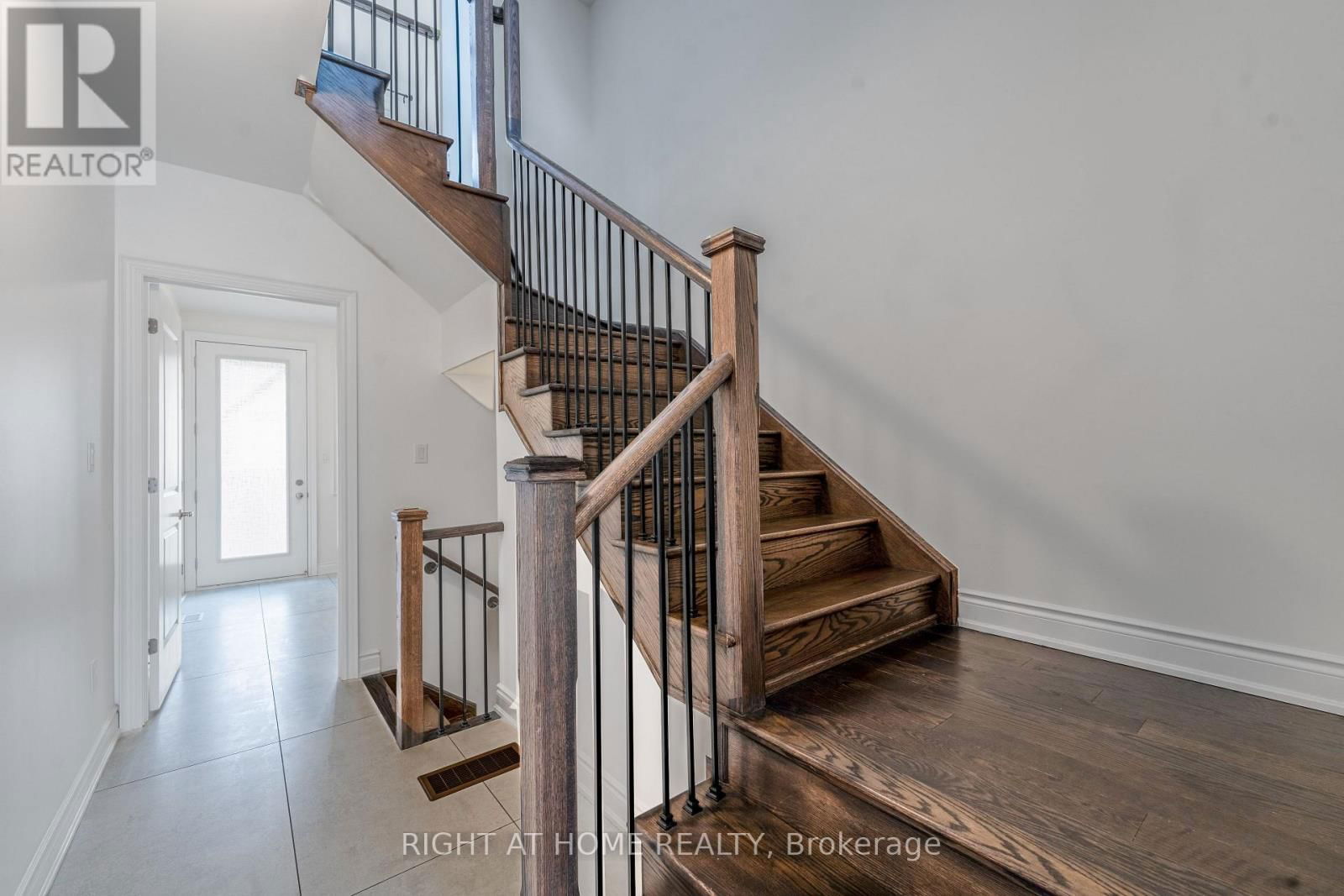 250 VERMONT AVENUE Image 3