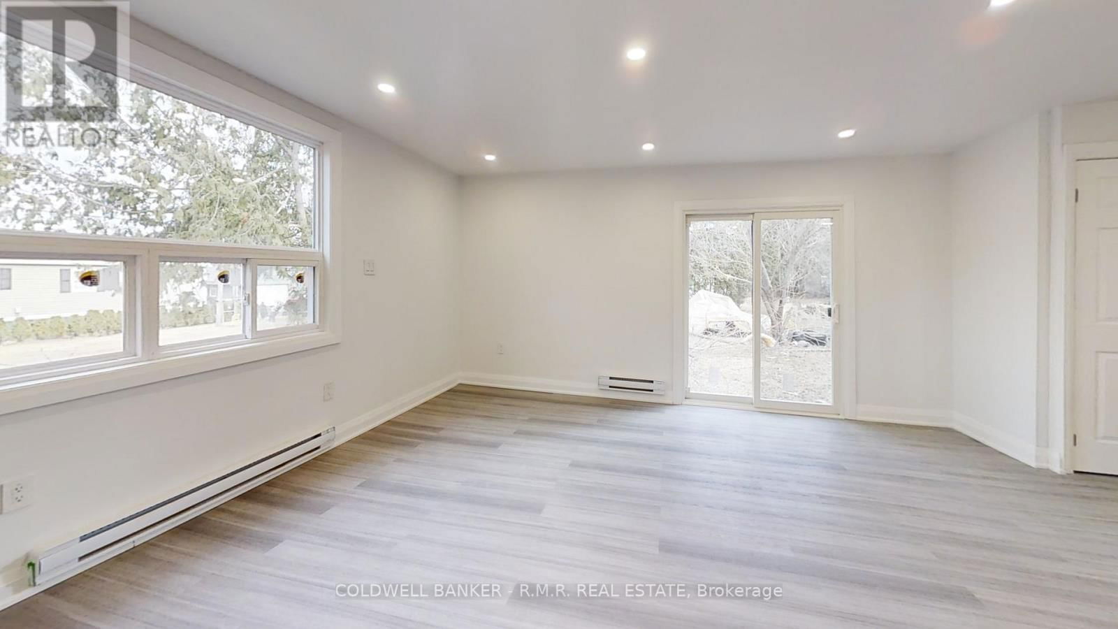 374 RAINES STREET Image 31