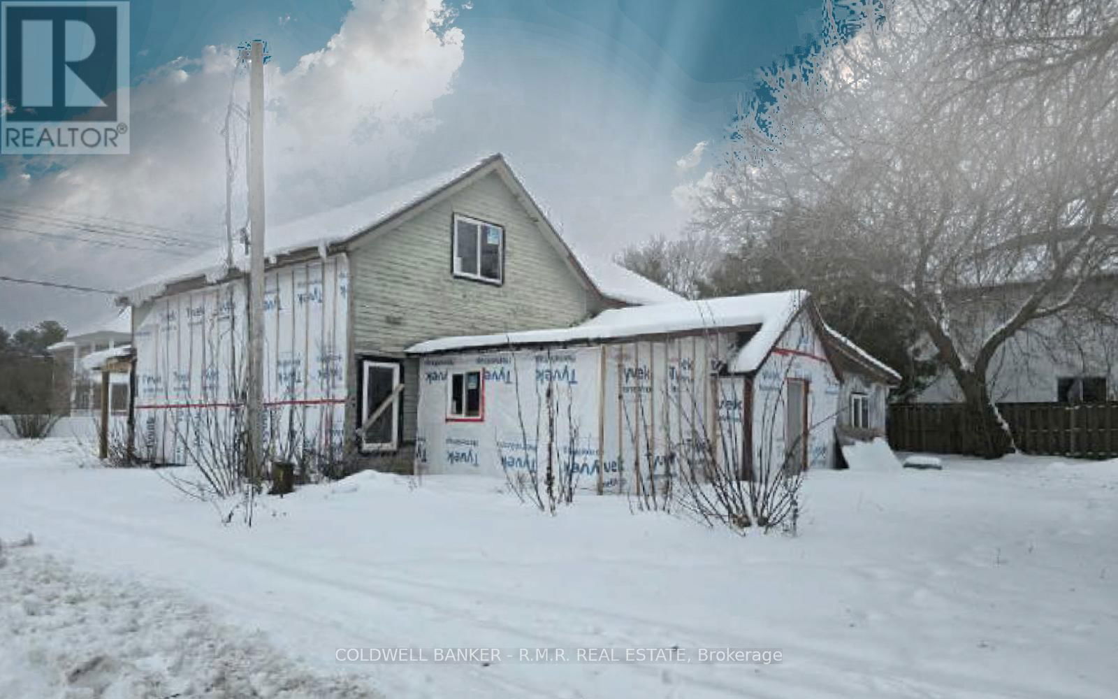 374 RAINES STREET Image 8