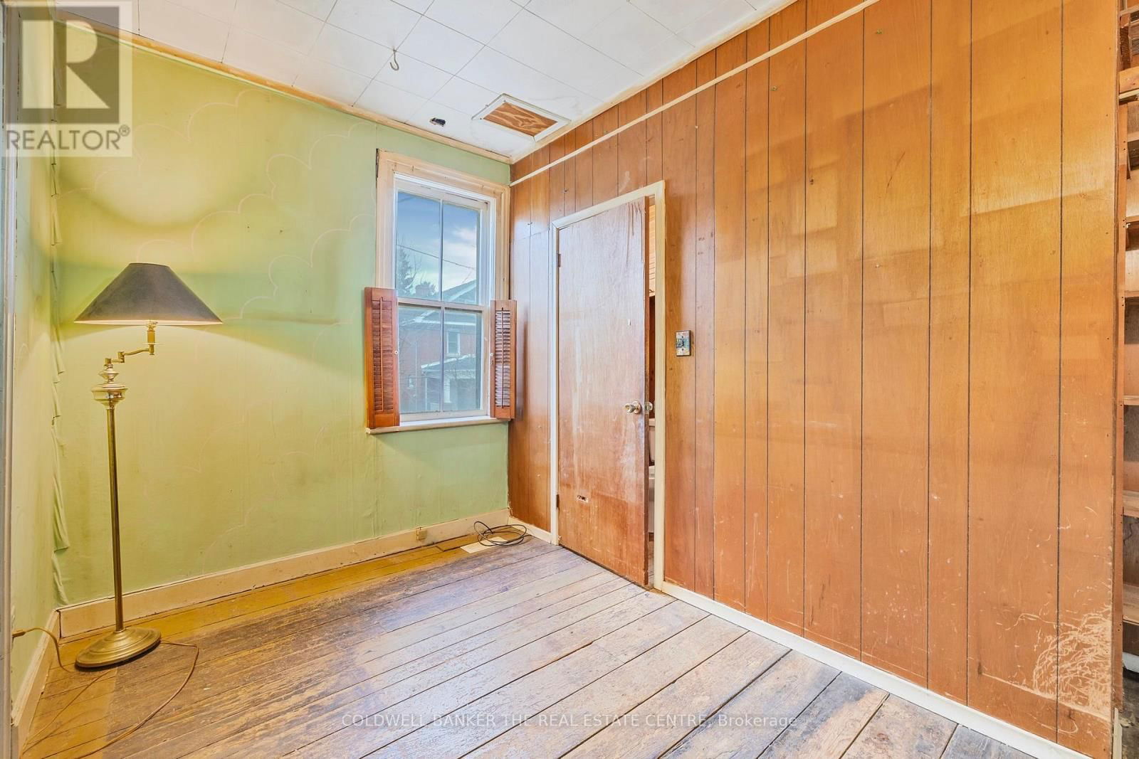 410 EAGLE STREET Image 13