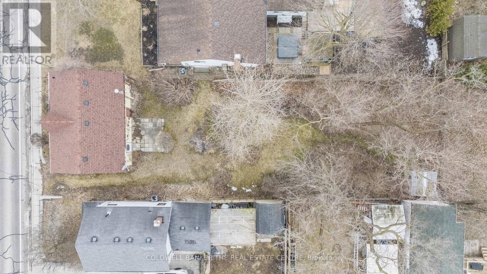 410 EAGLE STREET Image 35