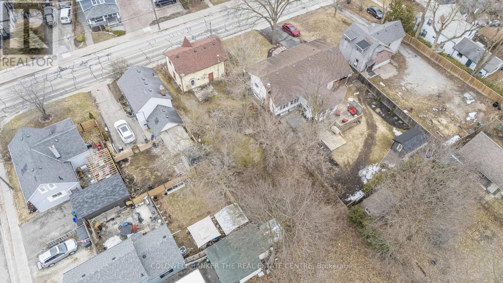 410 EAGLE STREET Image 36