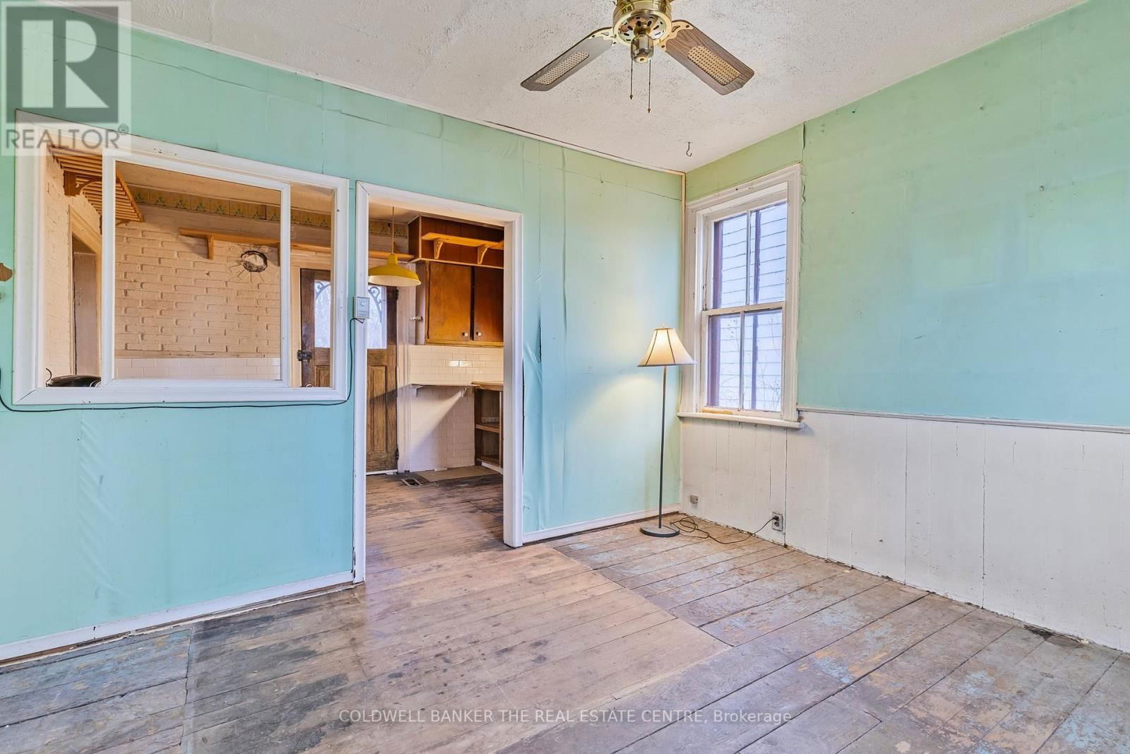 410 EAGLE STREET Image 7