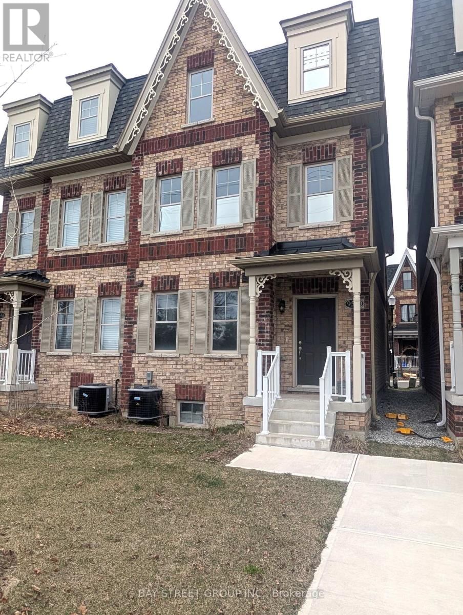 9560 KEELE STREET Image 2
