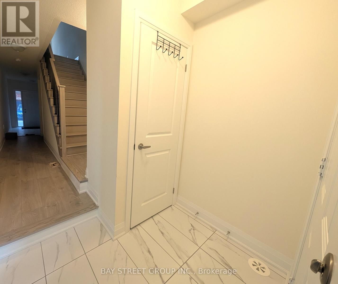 9560 KEELE STREET Image 8