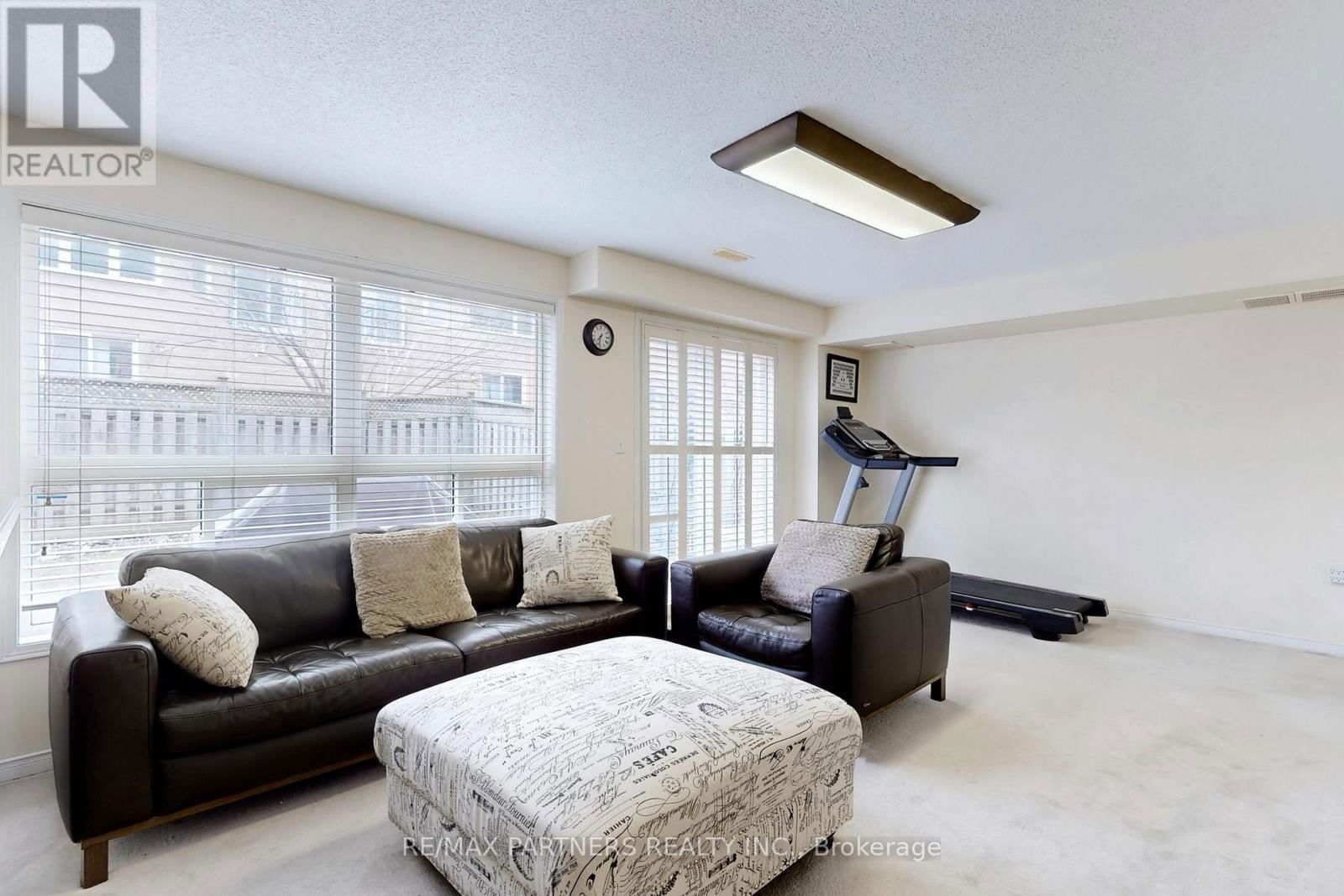17 HENRIETTA STREET Image 32