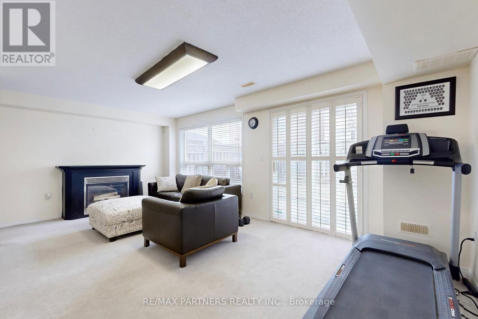 17 HENRIETTA STREET Image 35