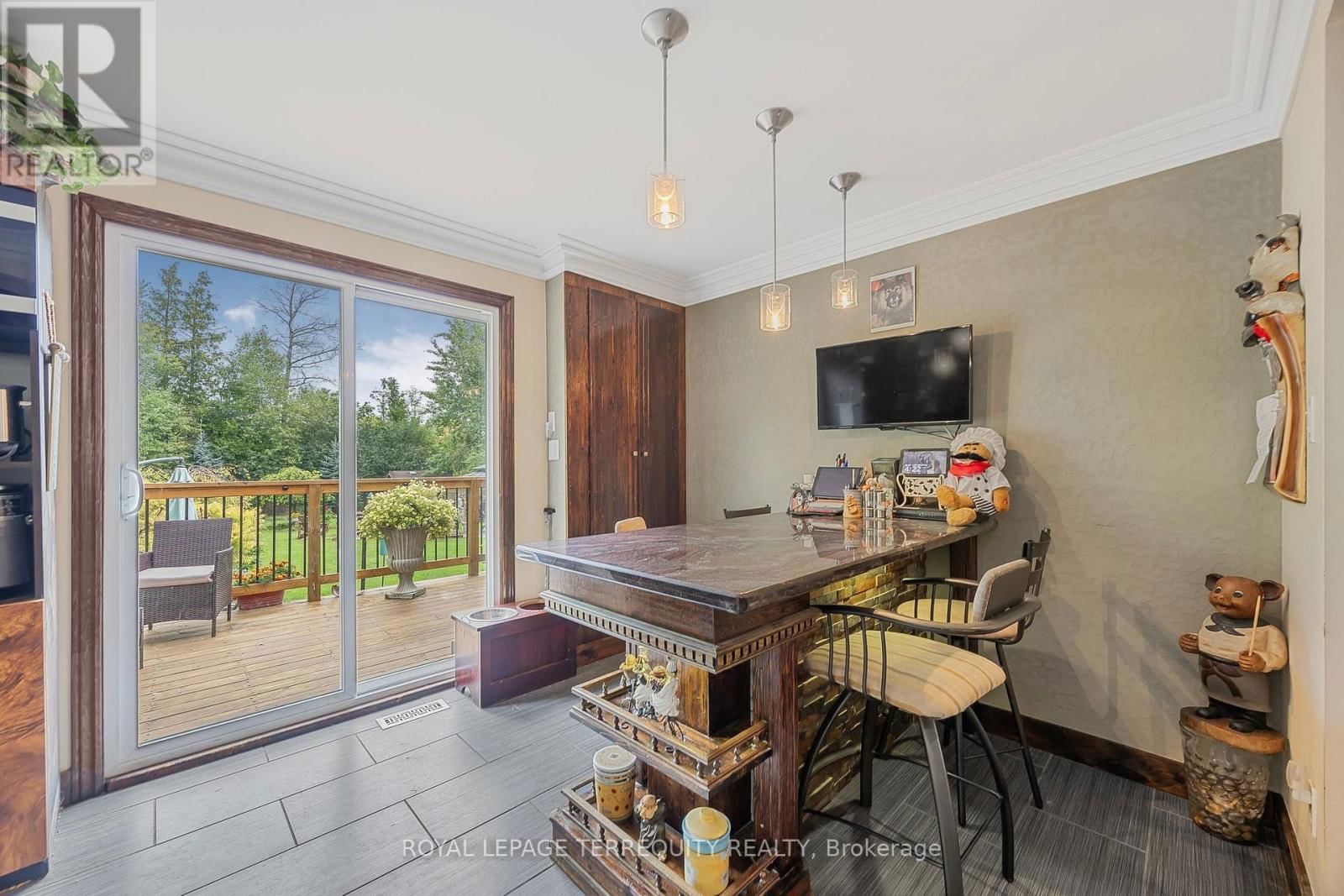 2211 MILDRED AVENUE Image 12