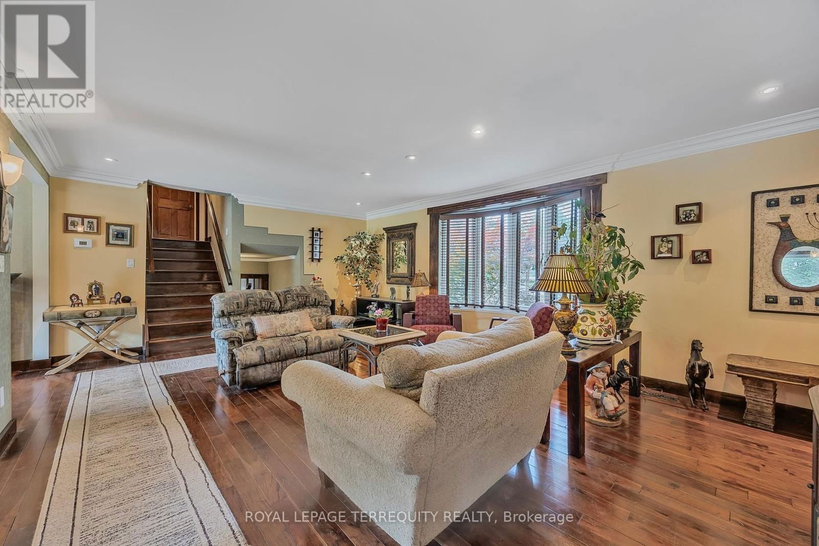 2211 MILDRED AVENUE Image 24