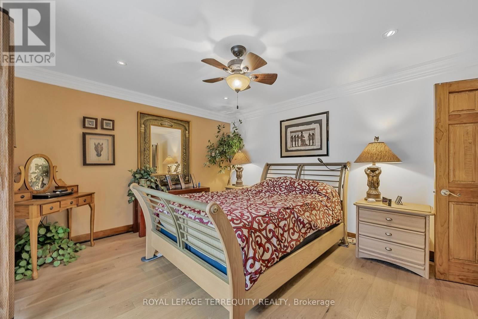 2211 MILDRED AVENUE Image 27