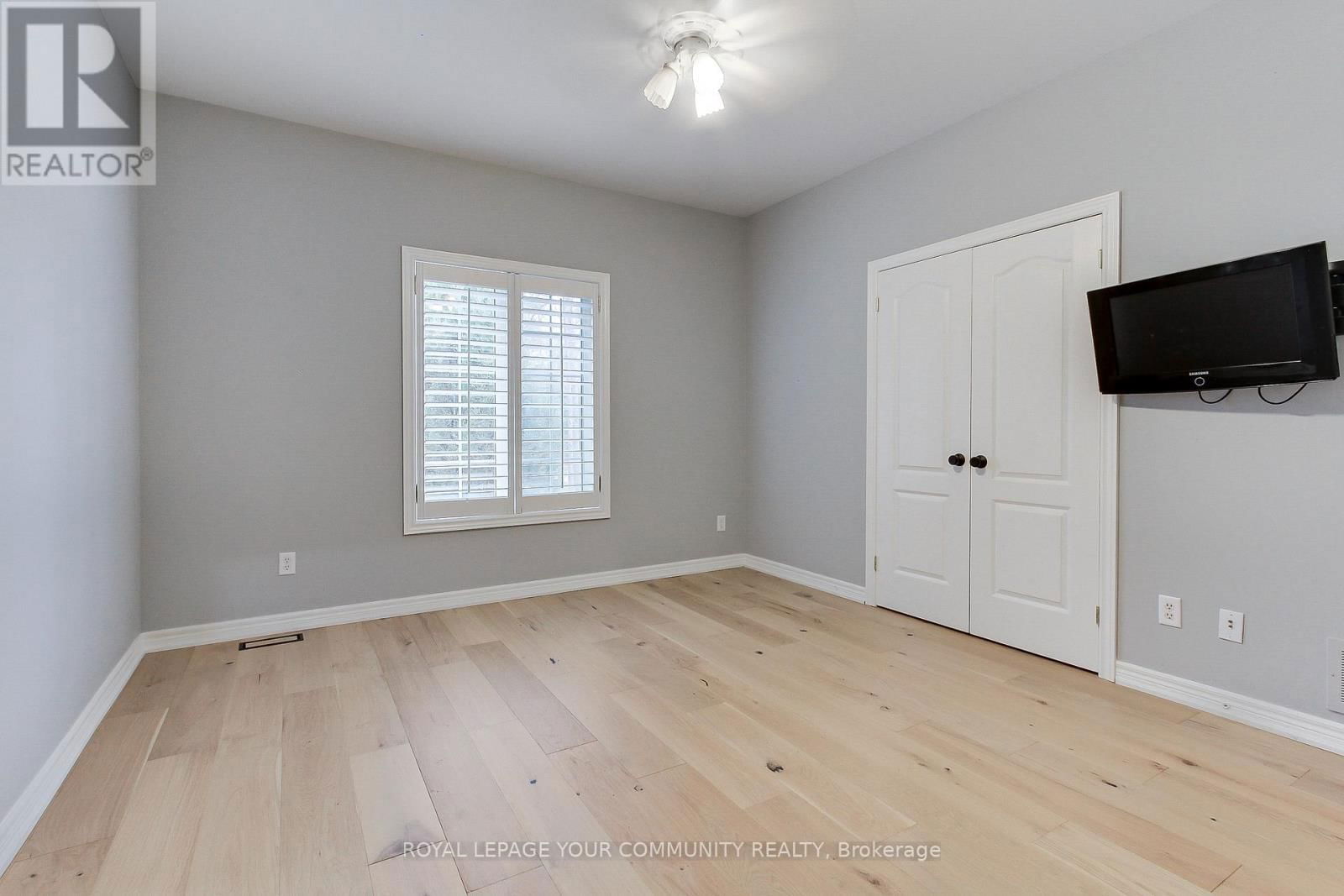 8 PELOSI WAY Image 33