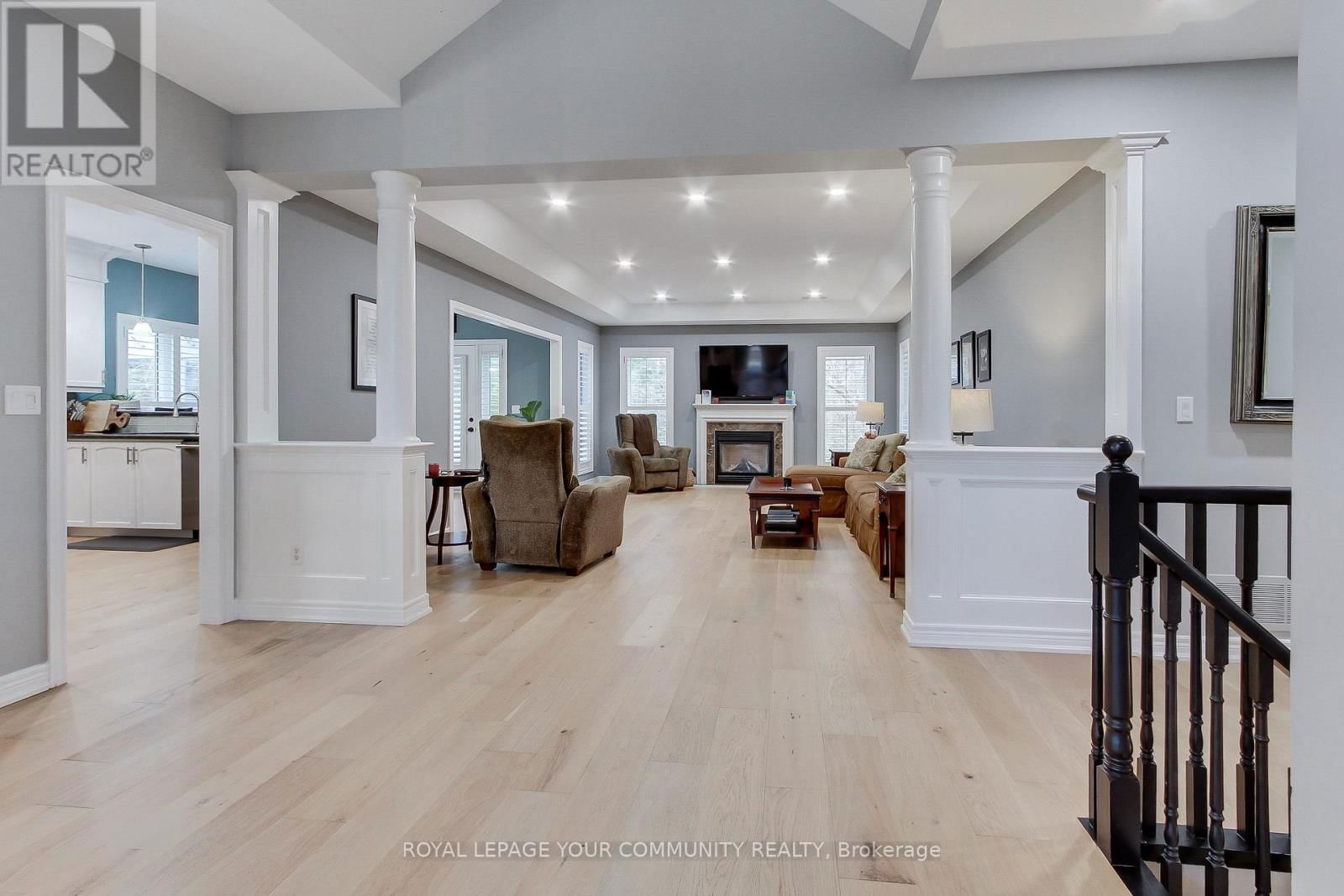 8 PELOSI WAY Image 9