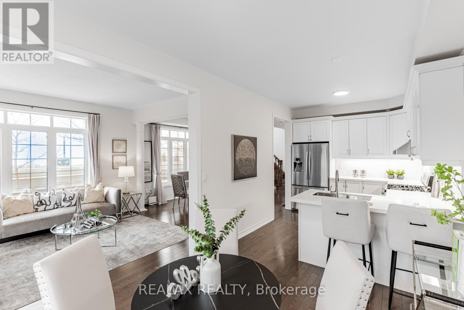 143 LIVANTE COURT Image 12