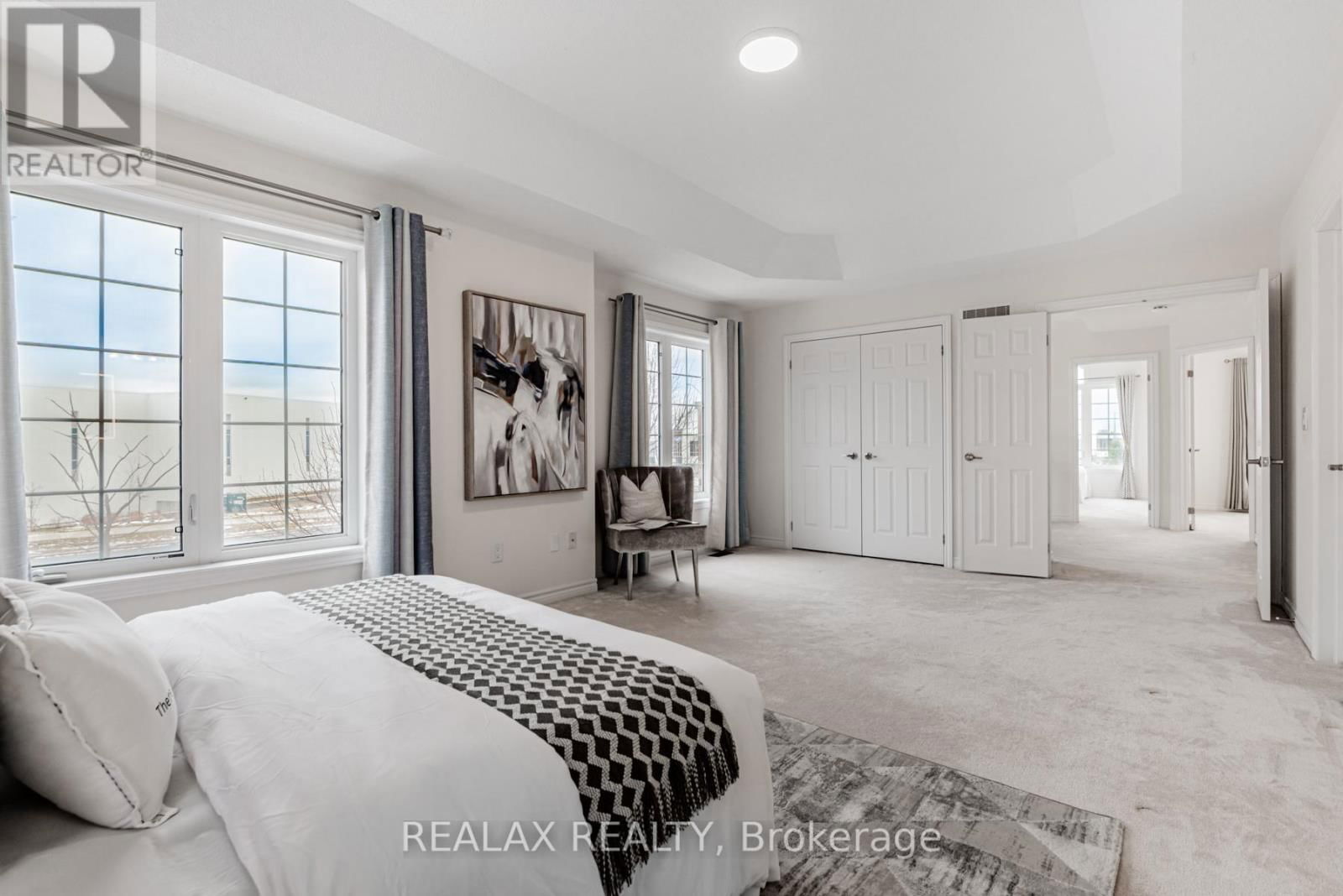 143 LIVANTE COURT Image 22