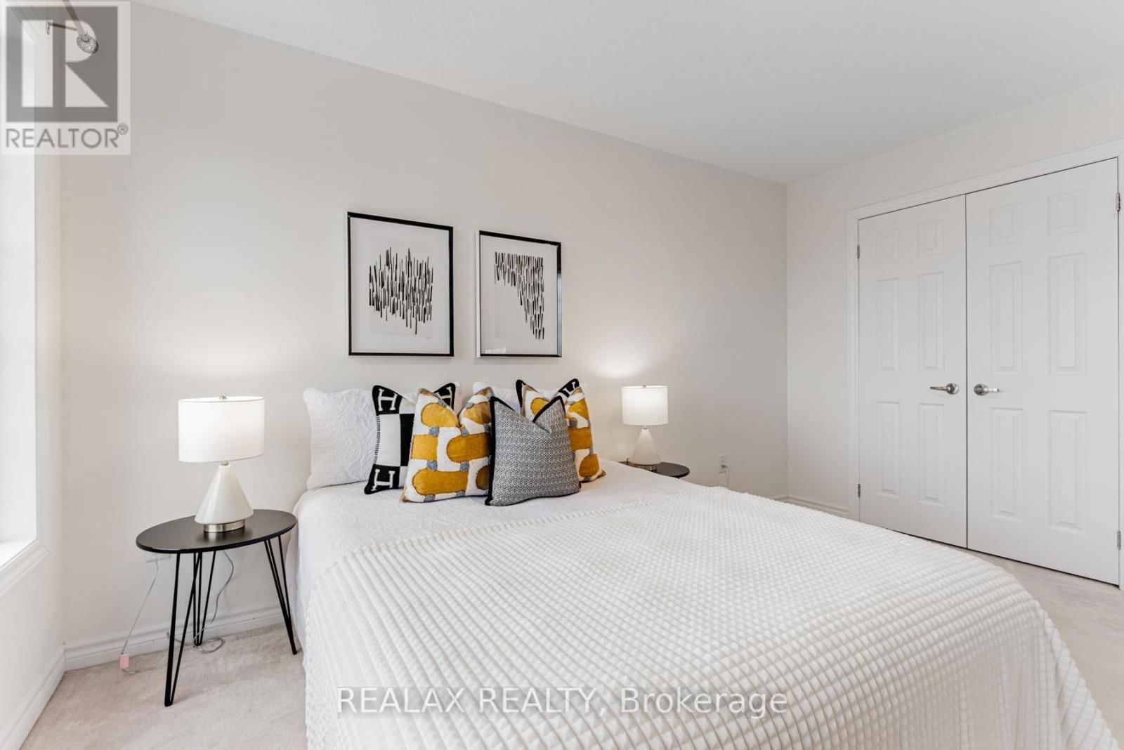 143 LIVANTE COURT Image 28