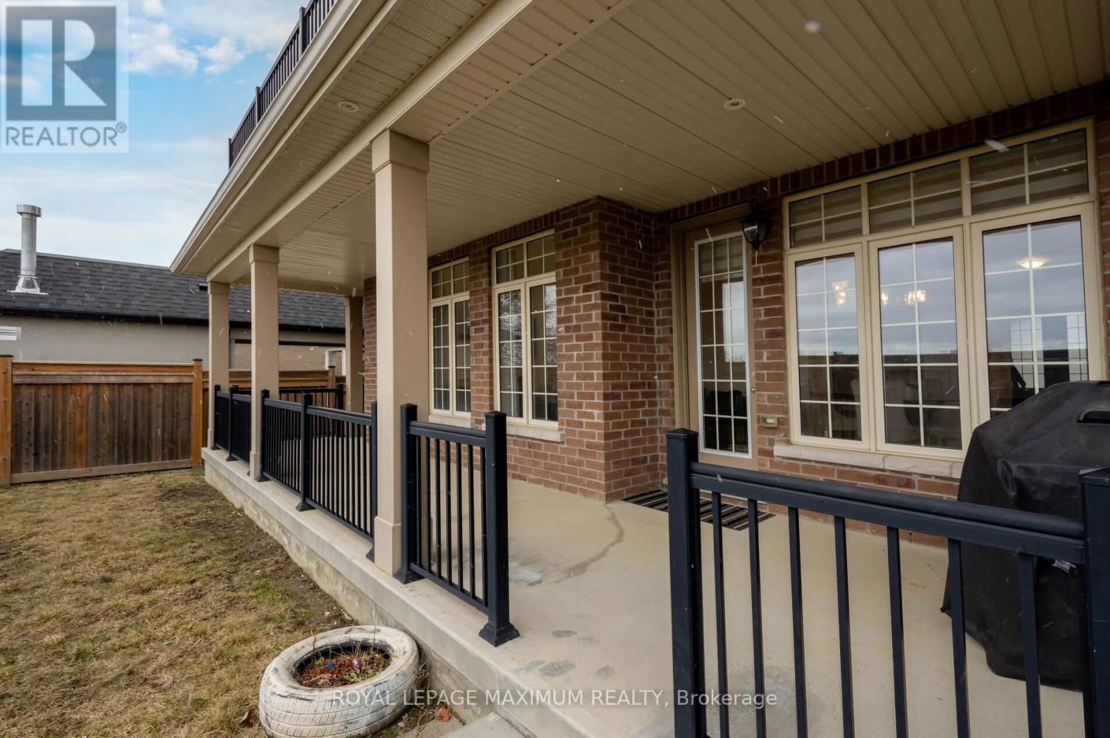 25 MUNSIE DRIVE Image 44