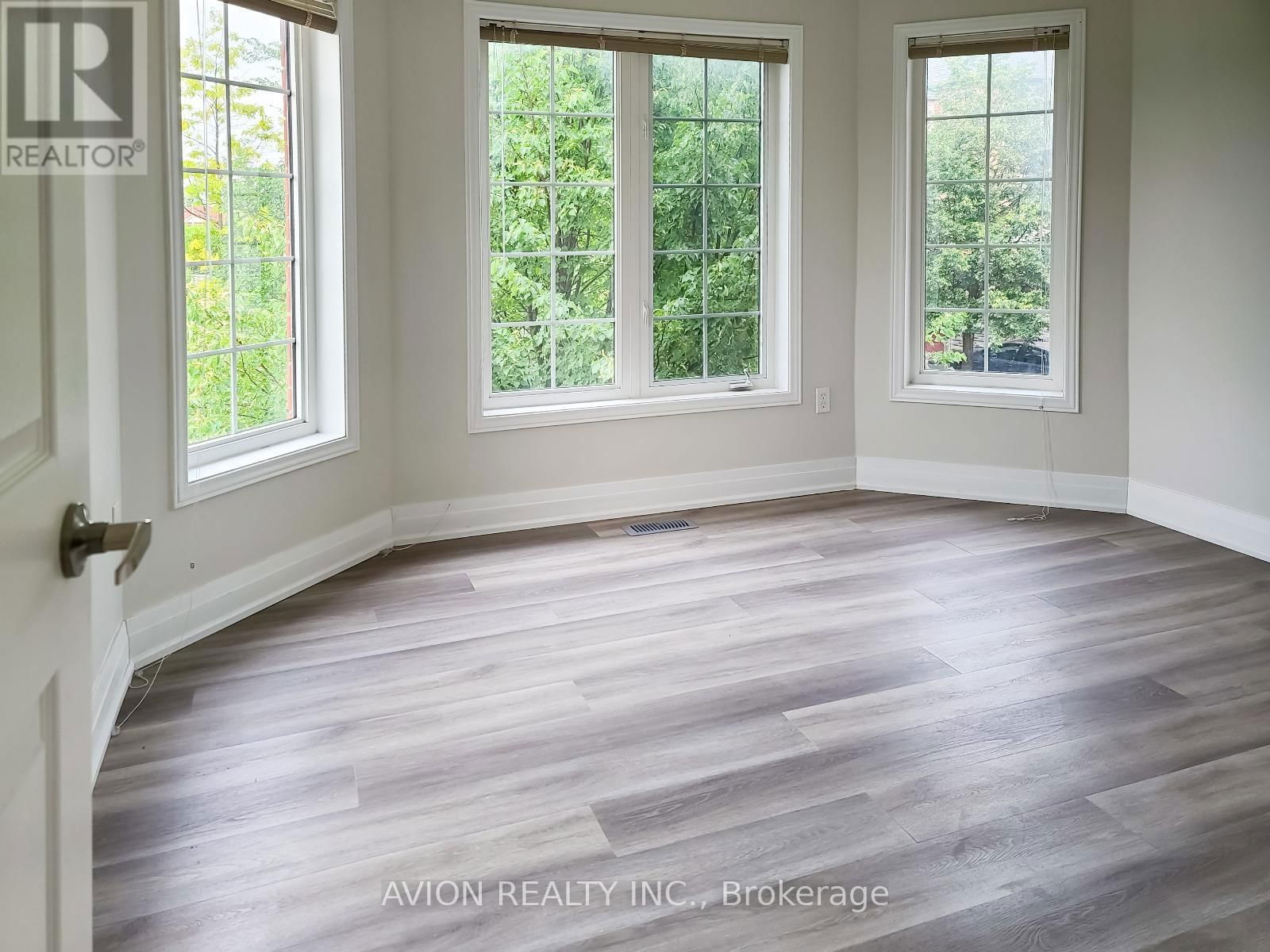 50 WARRINGTON WAY Image 9