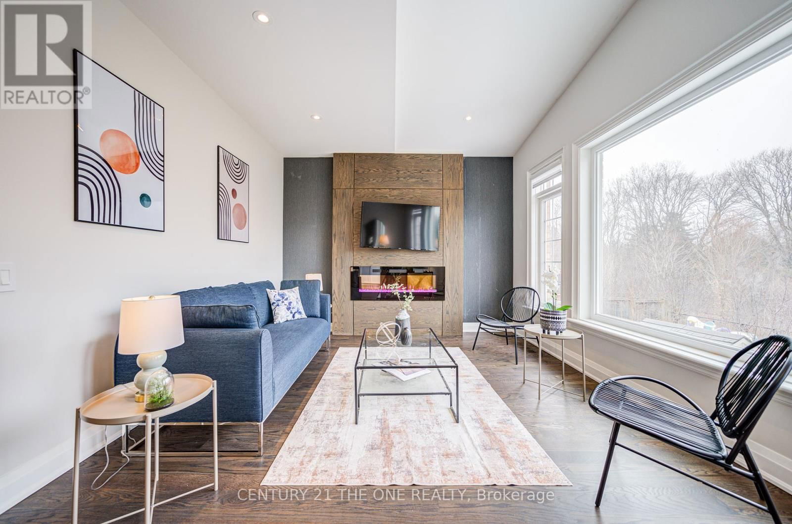 49 BRASS DRIVE Image 12