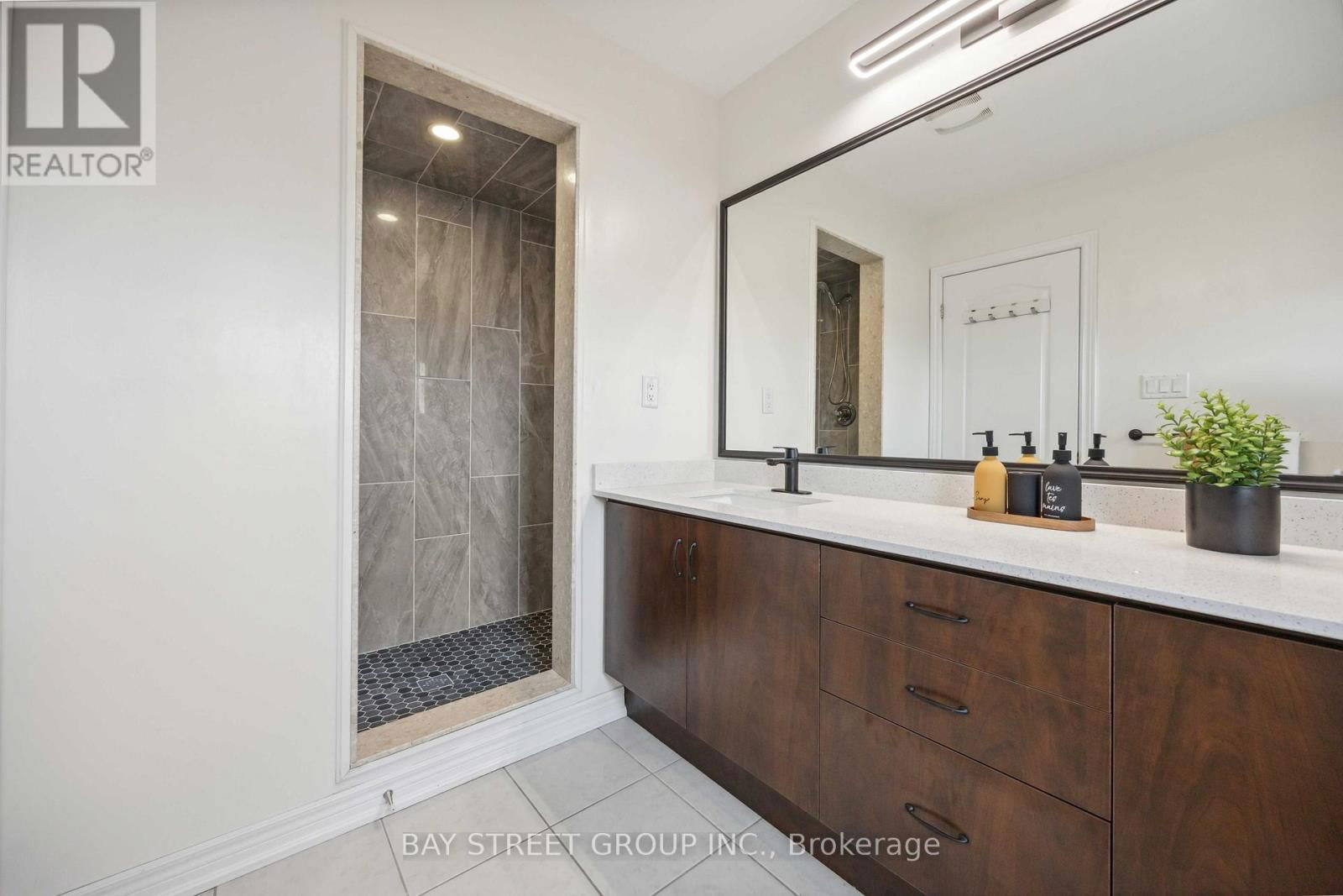 1109 STANTIN STREET Image 17