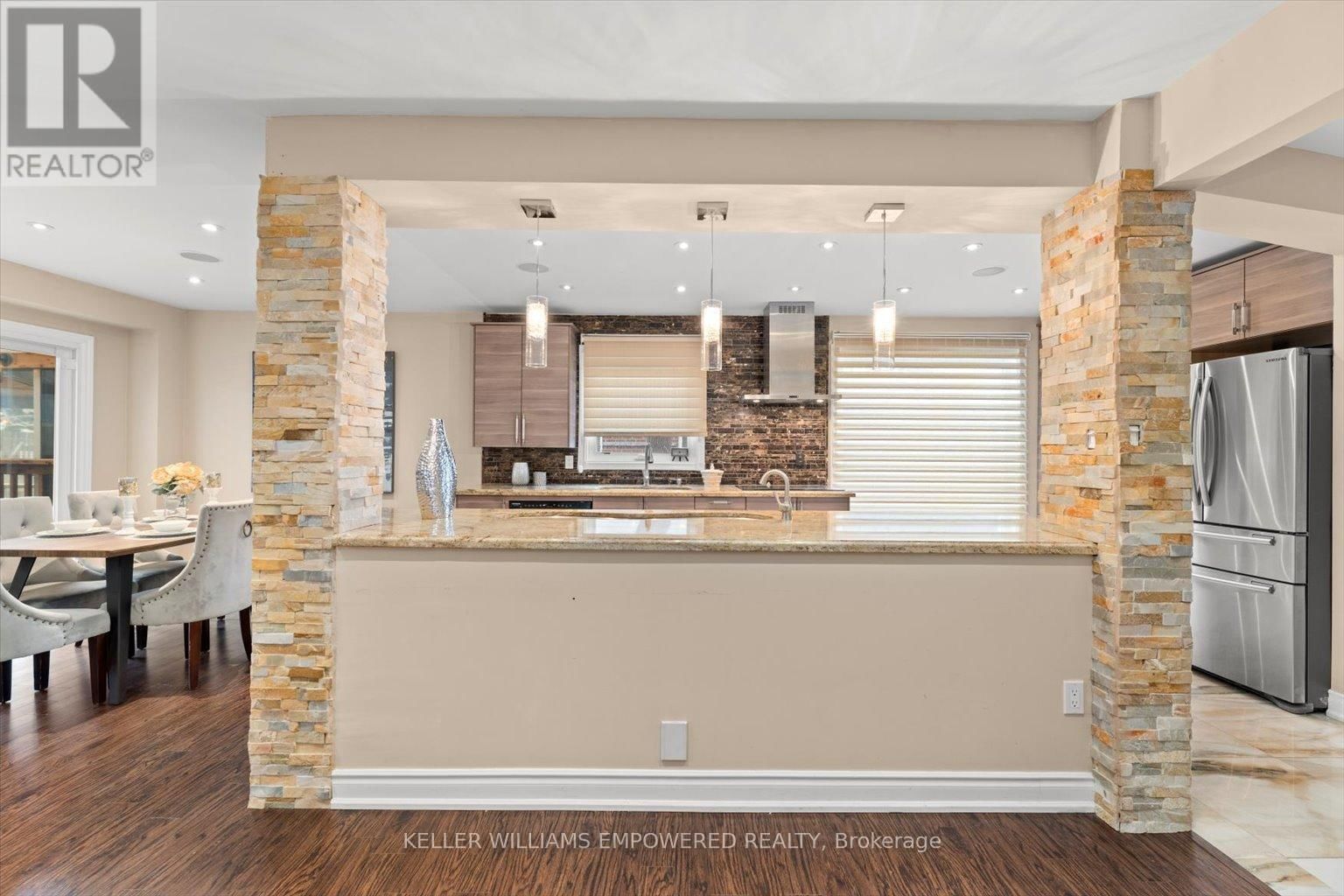 197 STEPHEN STREET Image 15