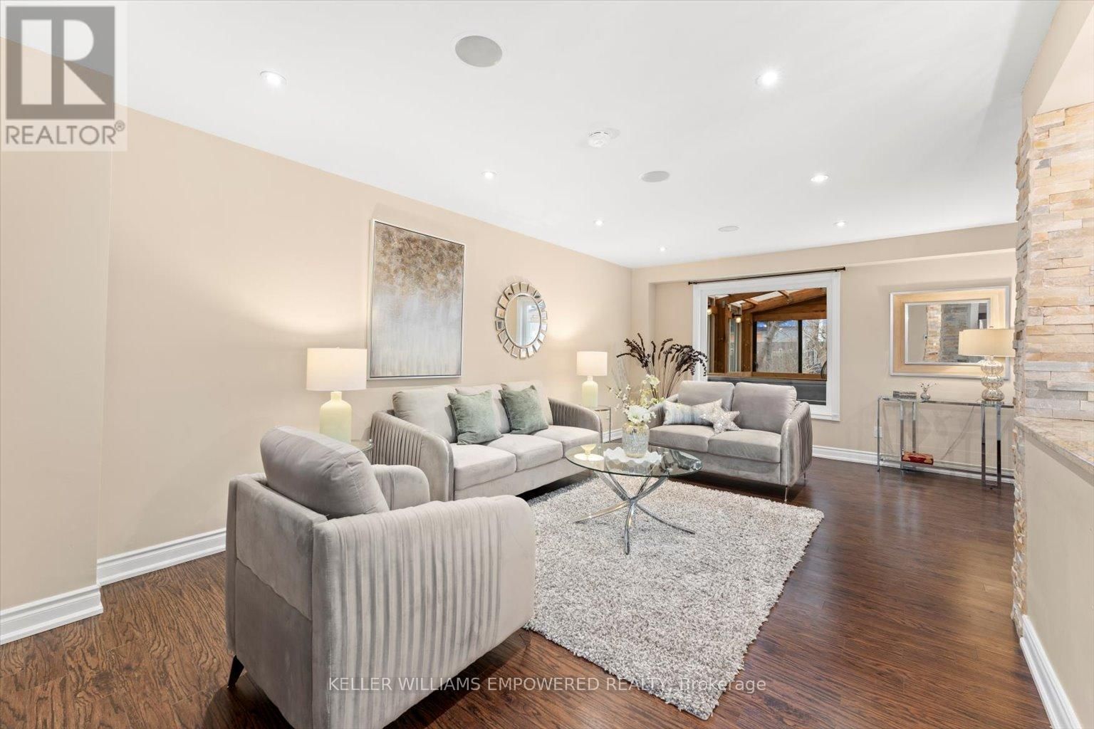 197 STEPHEN STREET Image 16