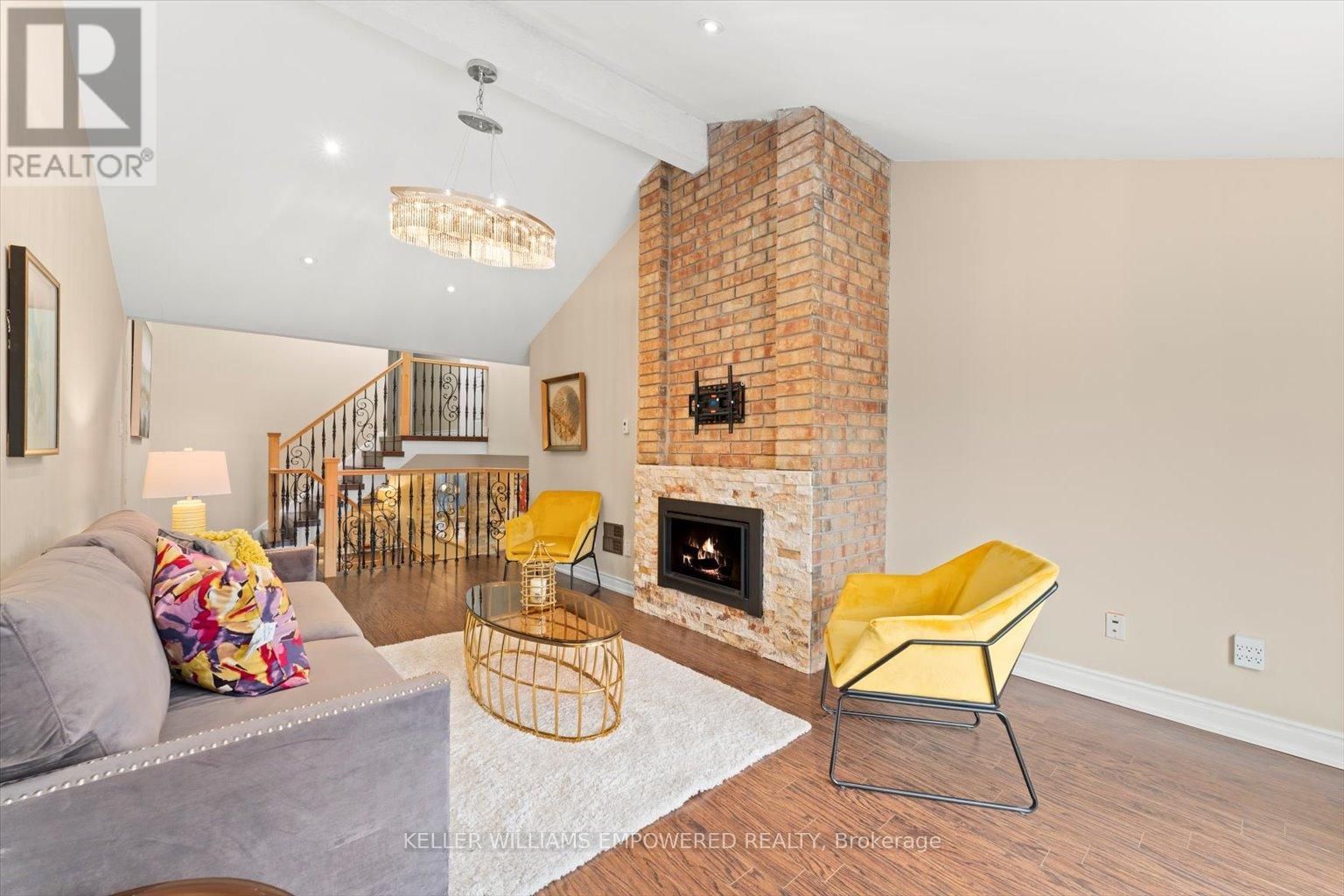 197 STEPHEN STREET Image 27