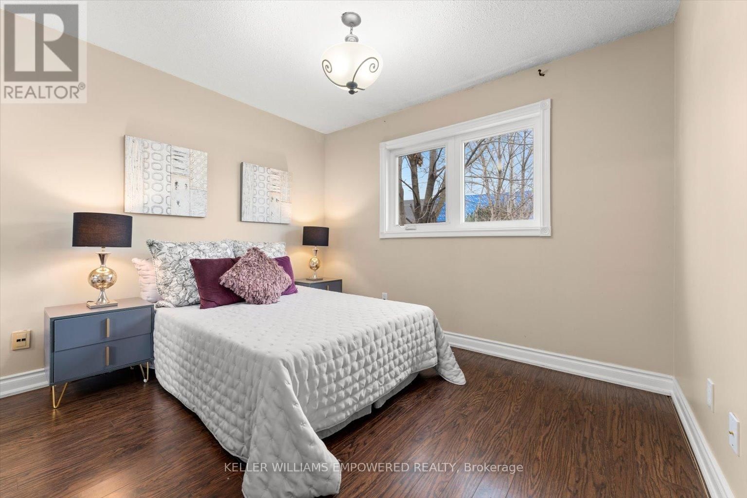 197 STEPHEN STREET Image 33