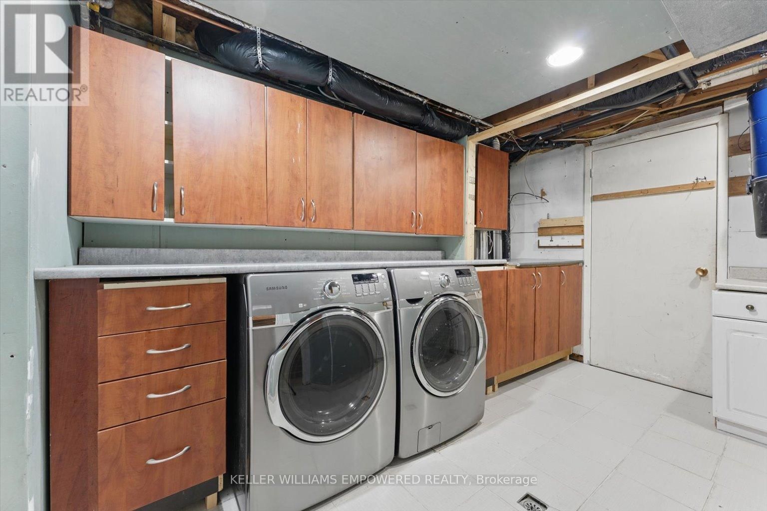 197 STEPHEN STREET Image 36
