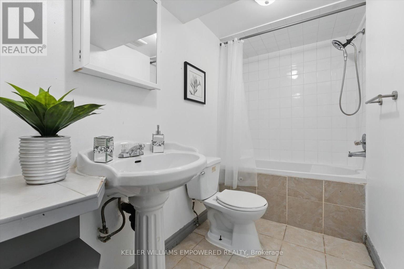197 STEPHEN STREET Image 37