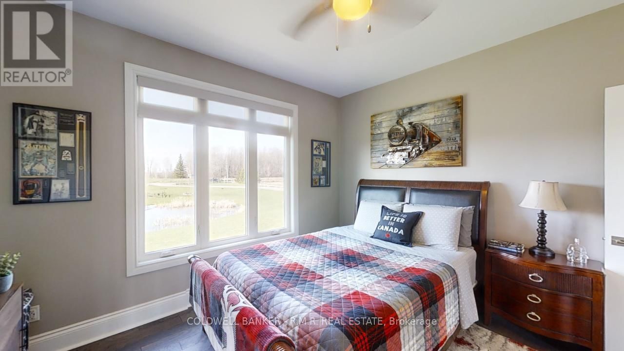 470 BLUE MOUNTAIN ROAD Image 16