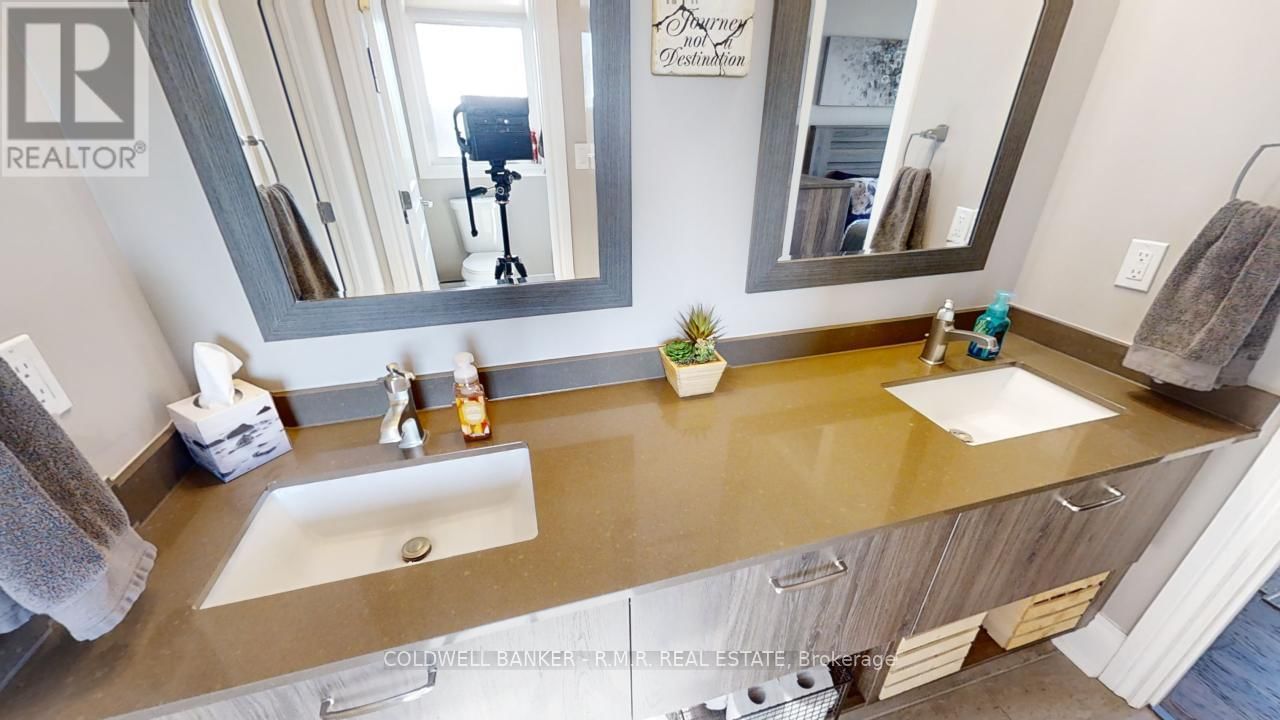 470 BLUE MOUNTAIN ROAD Image 19