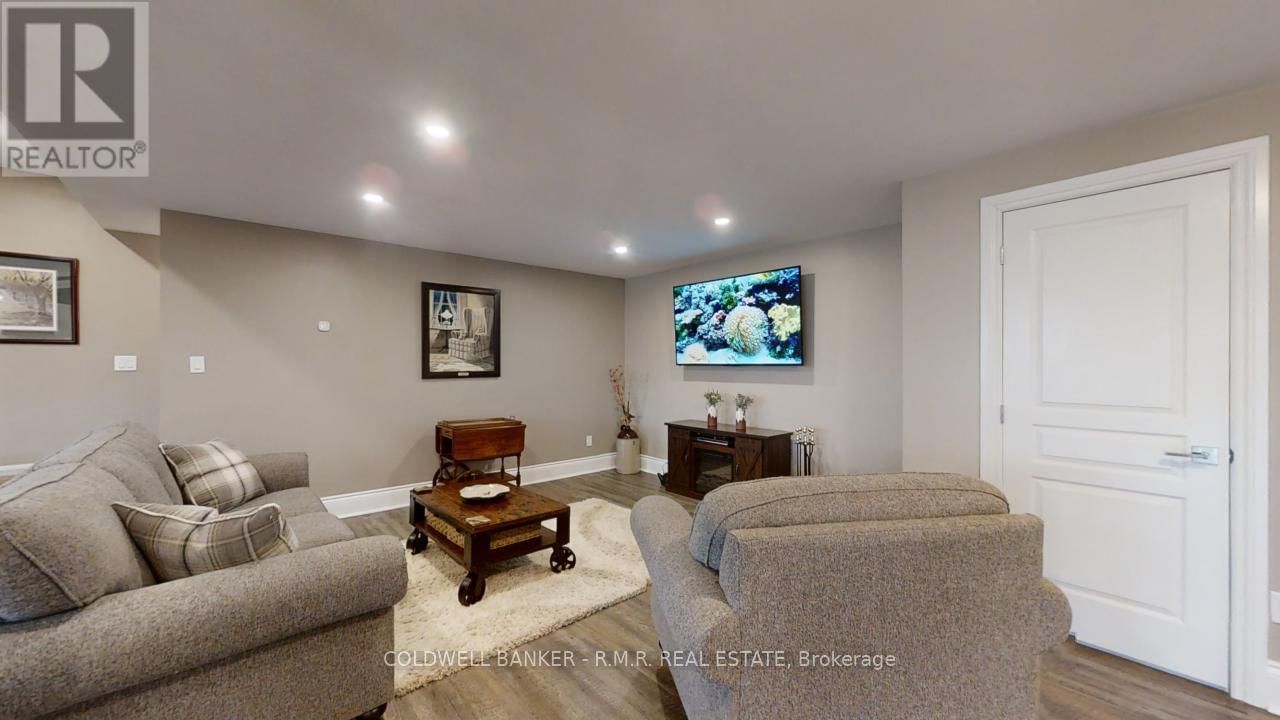 470 BLUE MOUNTAIN ROAD Image 22