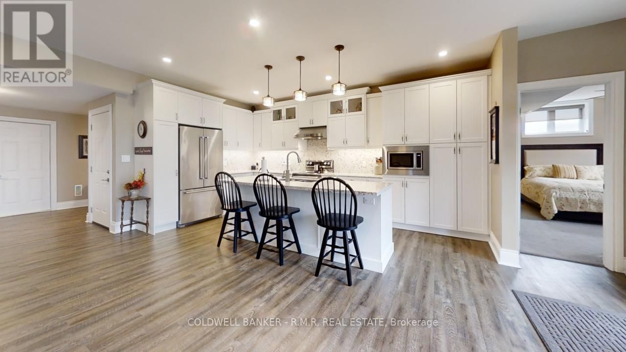 470 BLUE MOUNTAIN ROAD Image 26