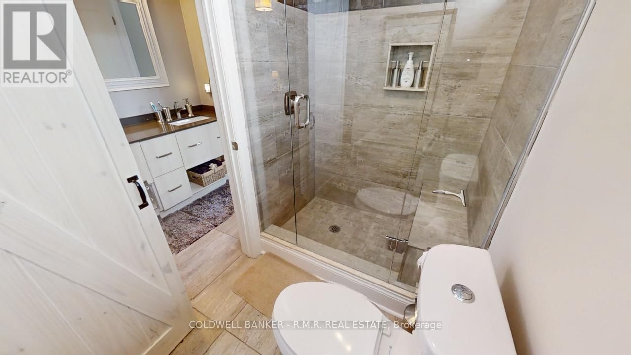 470 BLUE MOUNTAIN ROAD Image 33