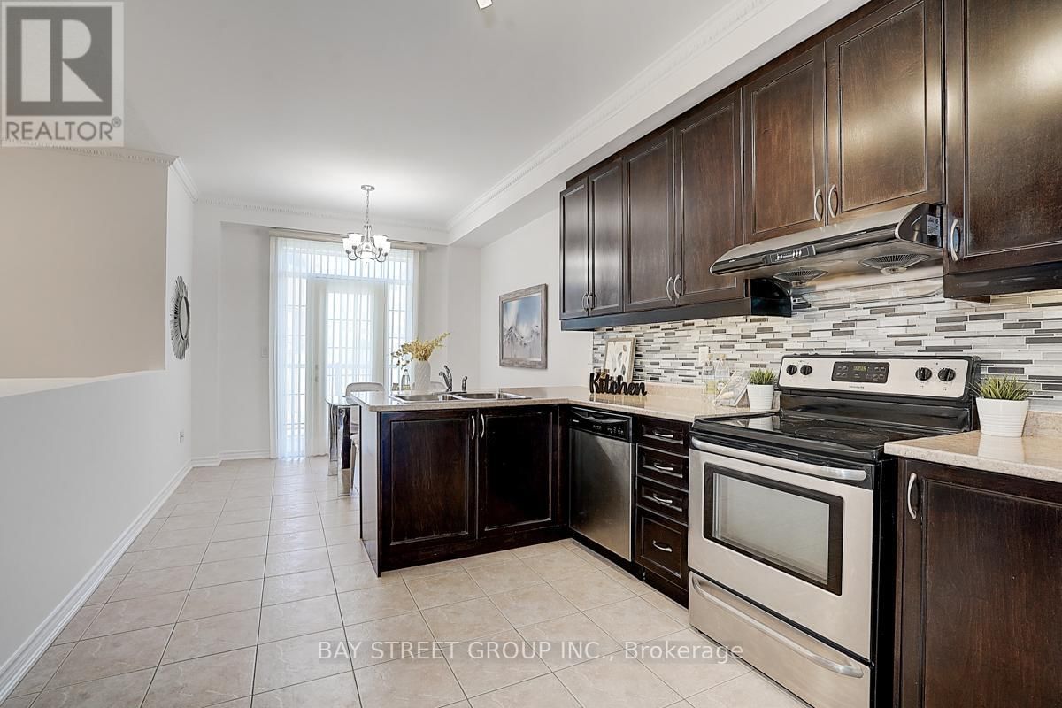 10981 WOODBINE AVENUE Image 10