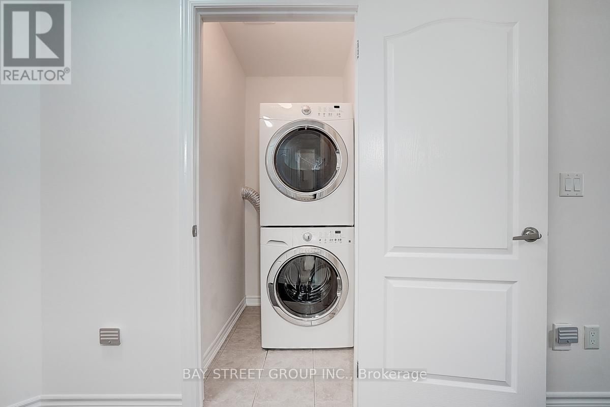 10981 WOODBINE AVENUE Image 35