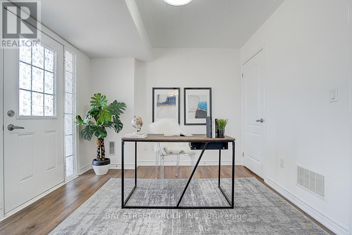 10981 WOODBINE AVENUE Image 38