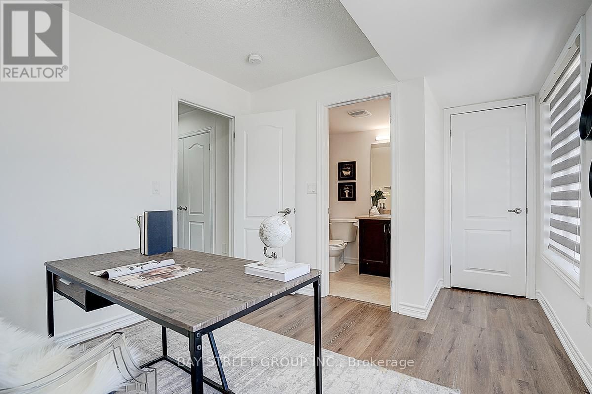10981 WOODBINE AVENUE Image 39