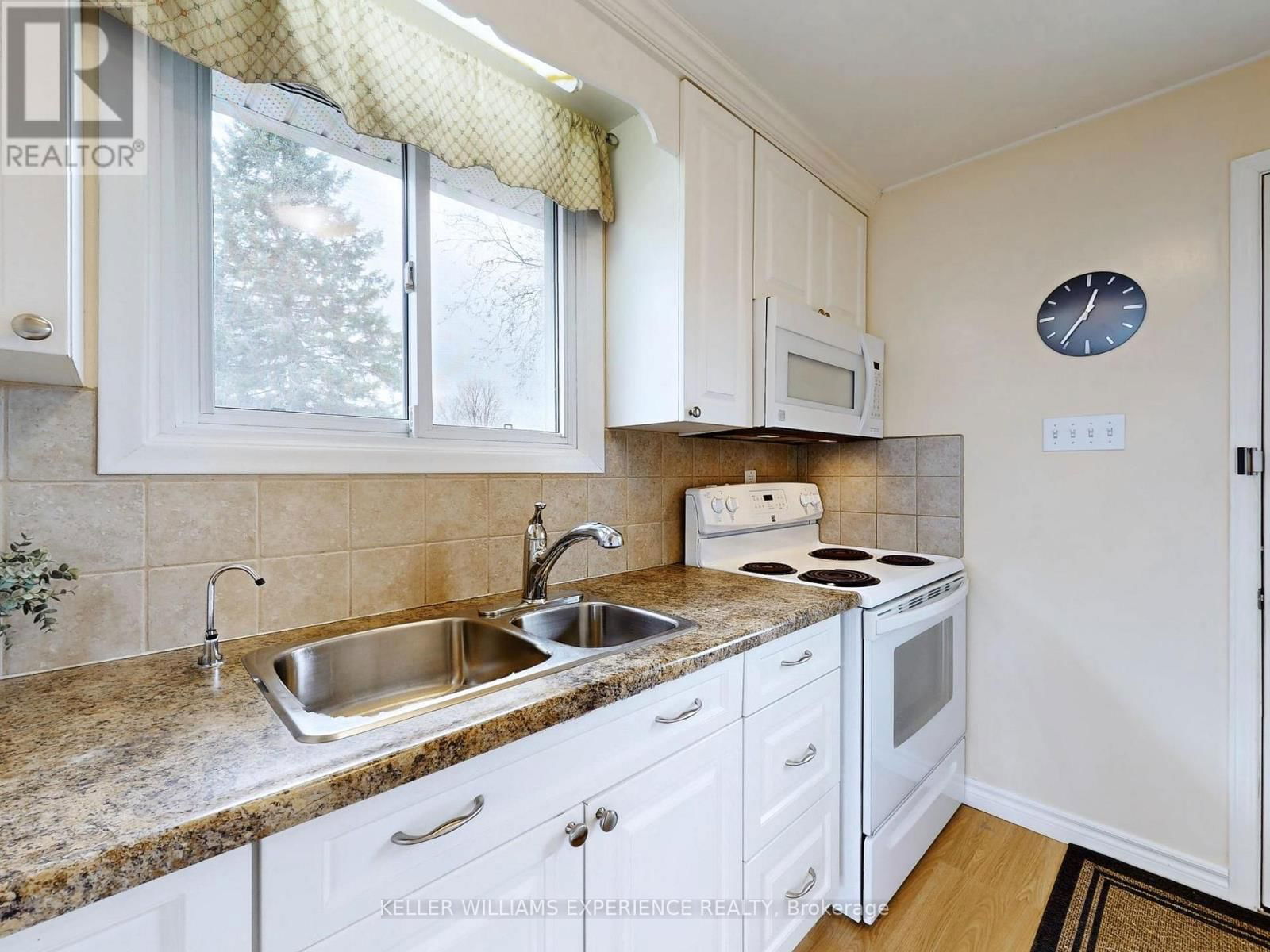 8289 CONCESSION 2 ROAD Image 32