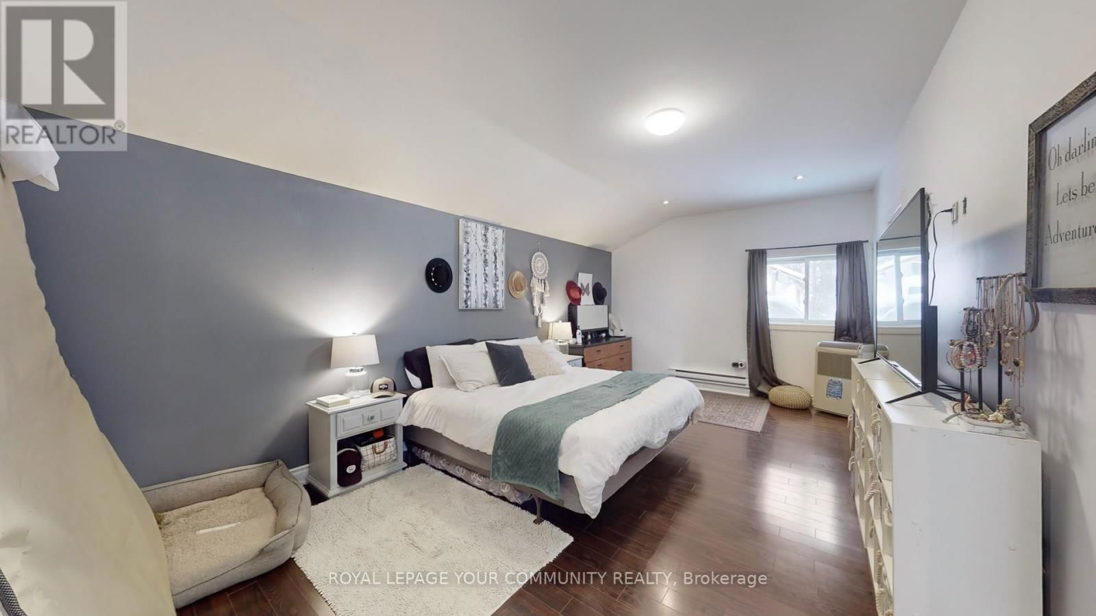 5154 AURORA ROAD Image 24