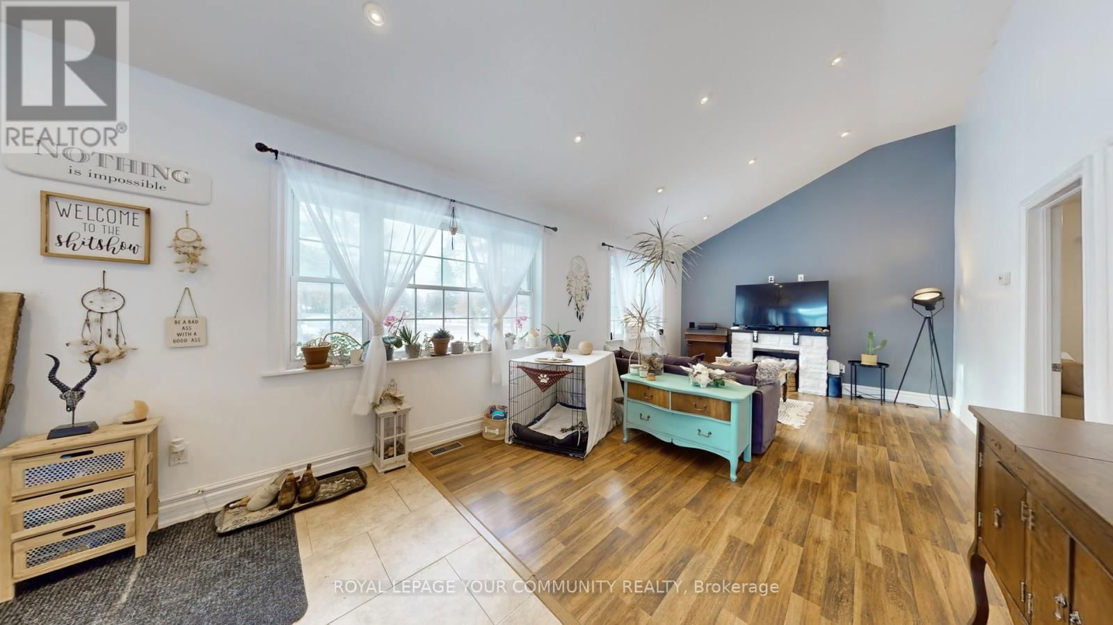 5154 AURORA ROAD Image 30