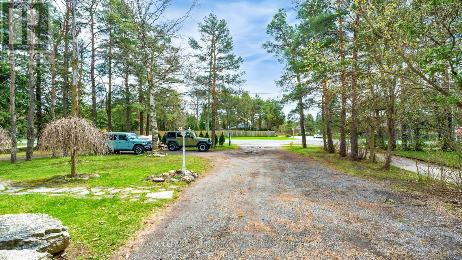 5154 AURORA ROAD Image 5