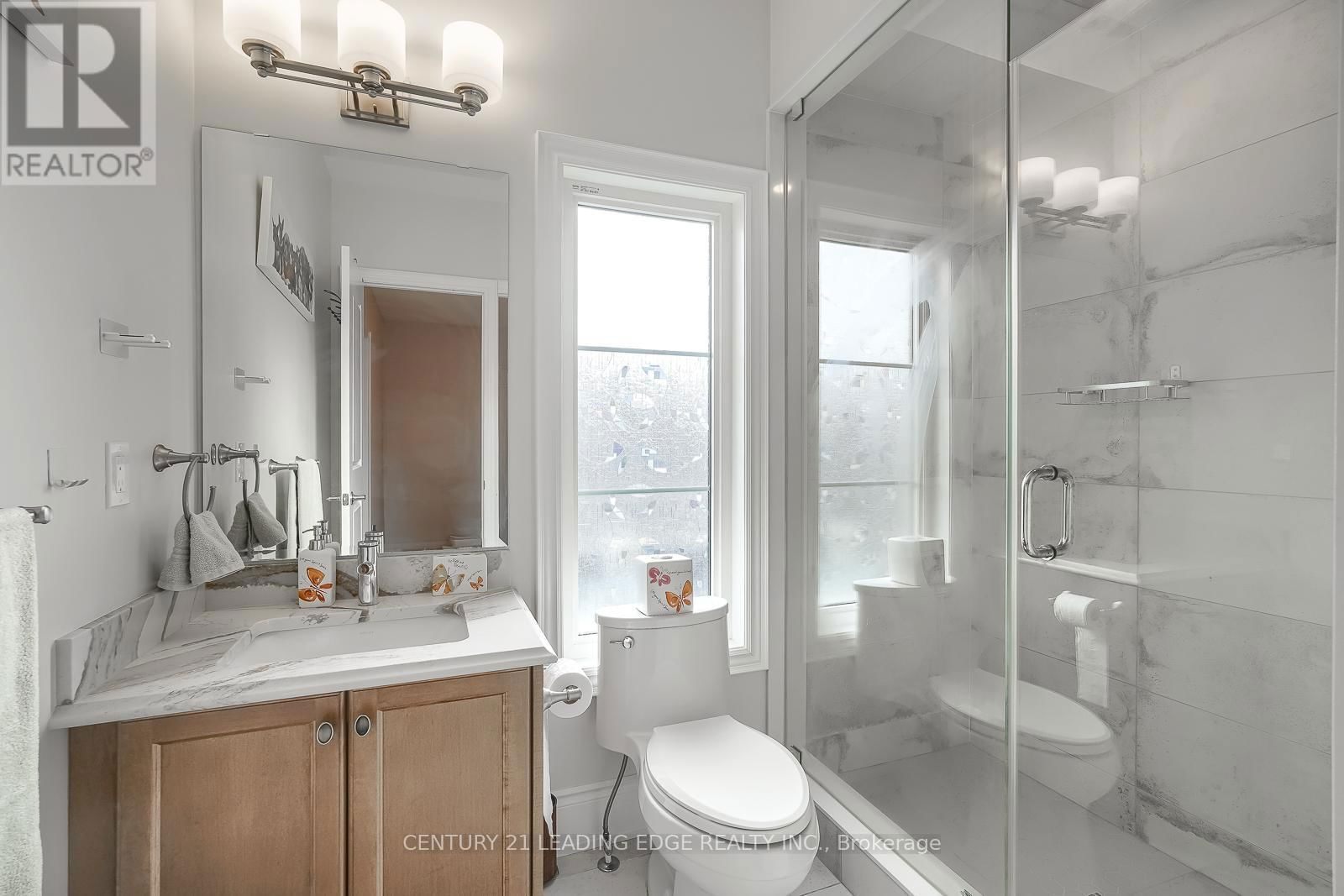 18 CALLISTO LANE EAST Image 36